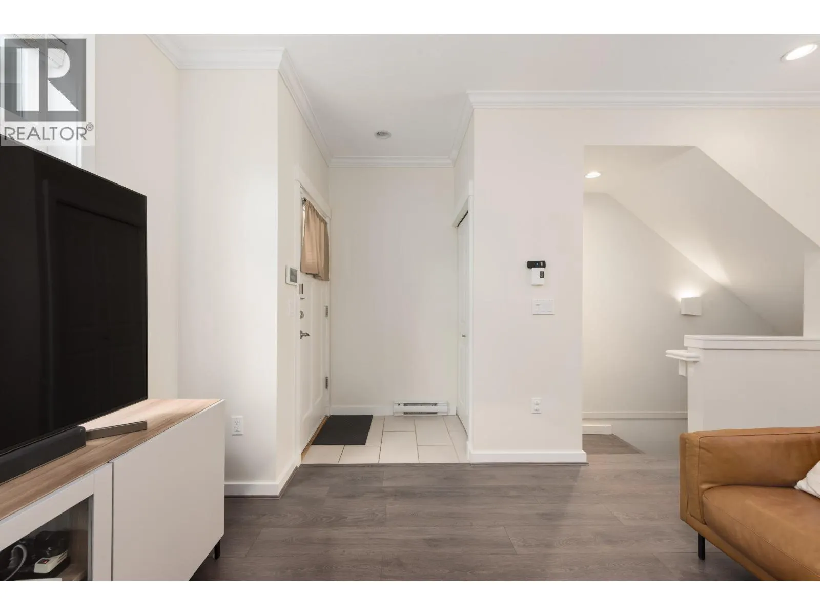319 W 59TH AVENUE