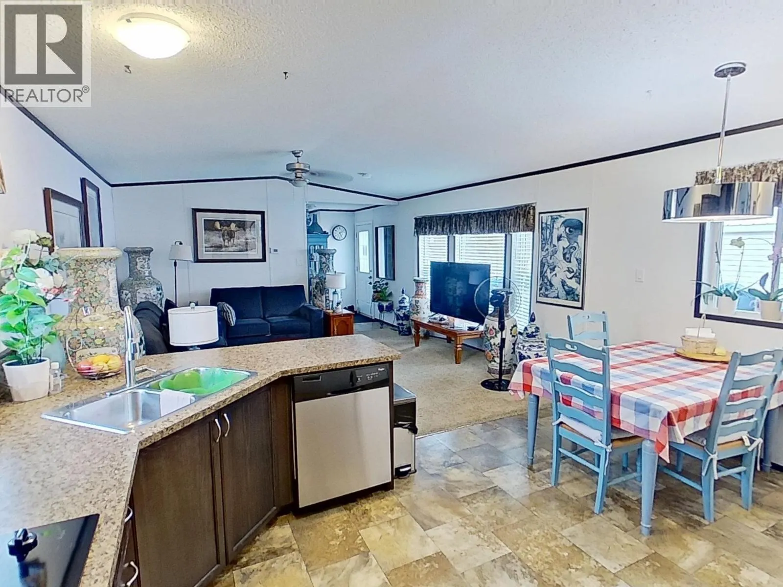 90 684 NORTH FRASER DRIVE