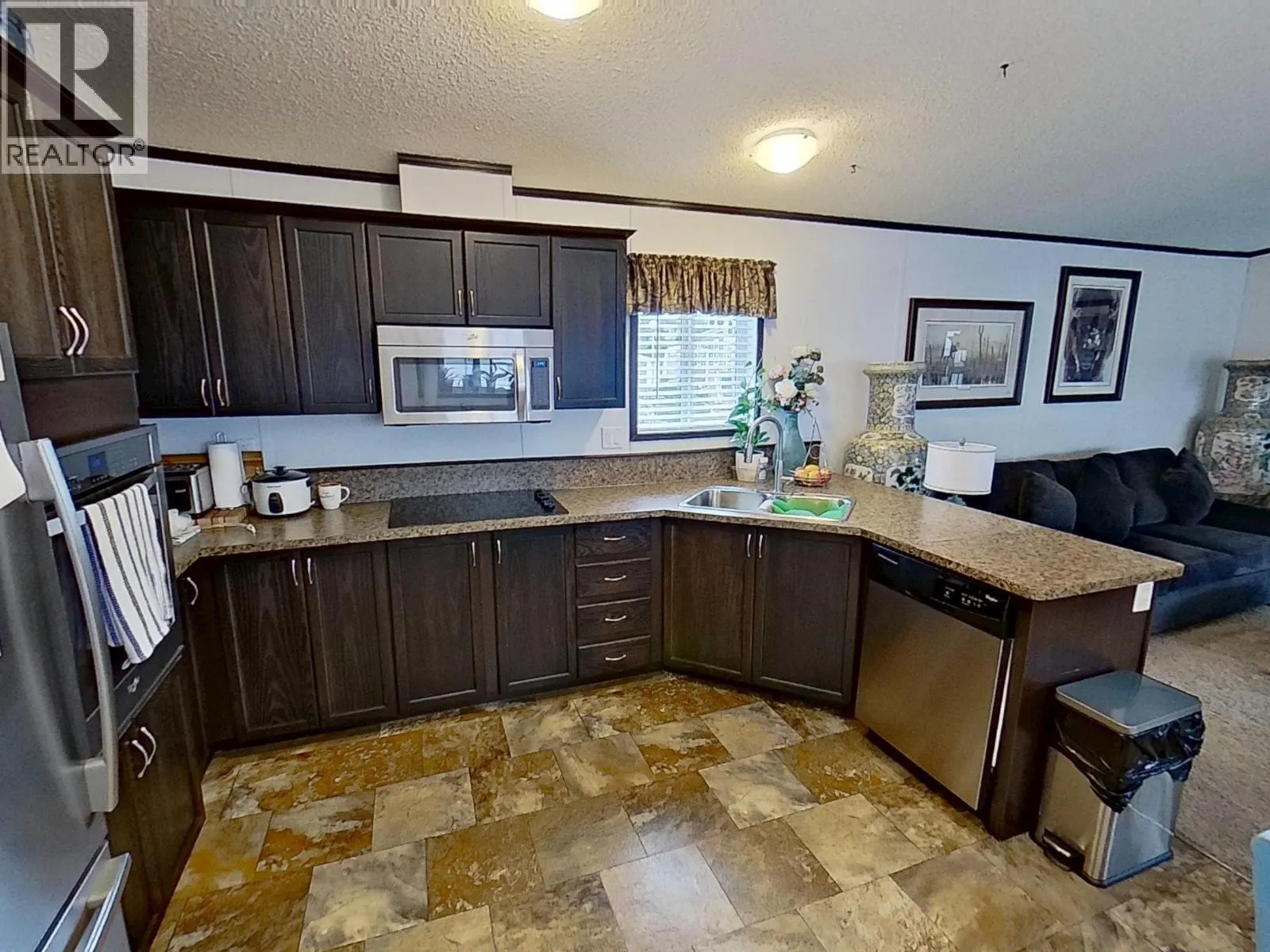 90 684 NORTH FRASER DRIVE