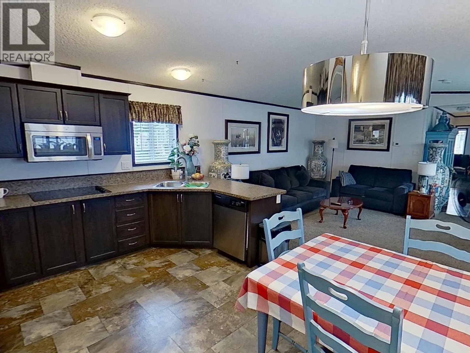 90 684 NORTH FRASER DRIVE