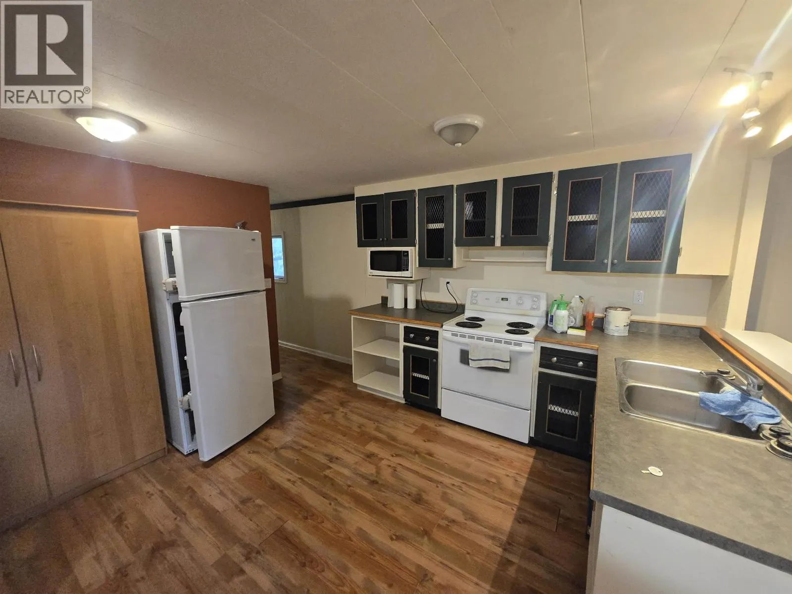 1215 BASS ROAD