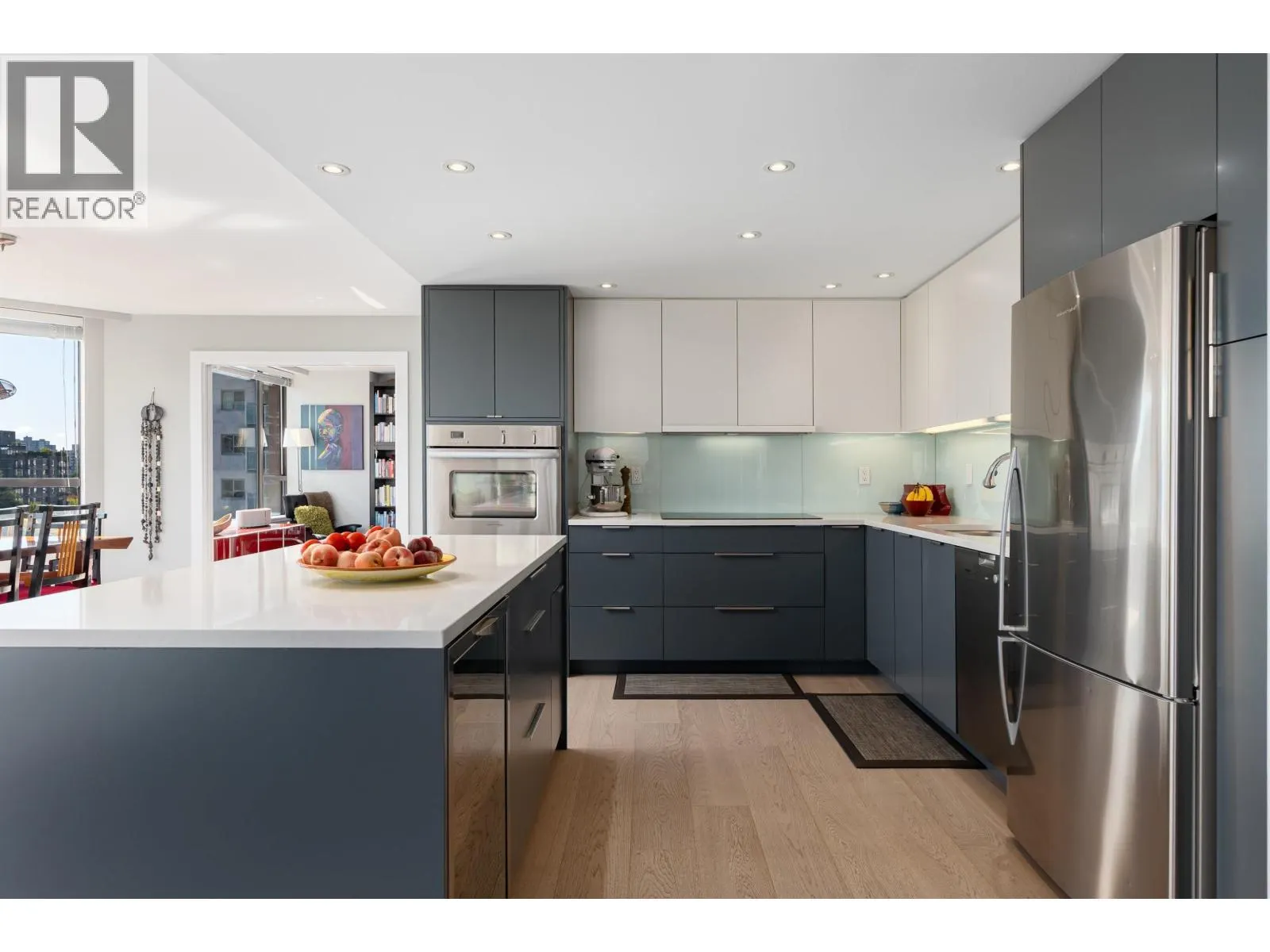 1001 1860 ROBSON STREET