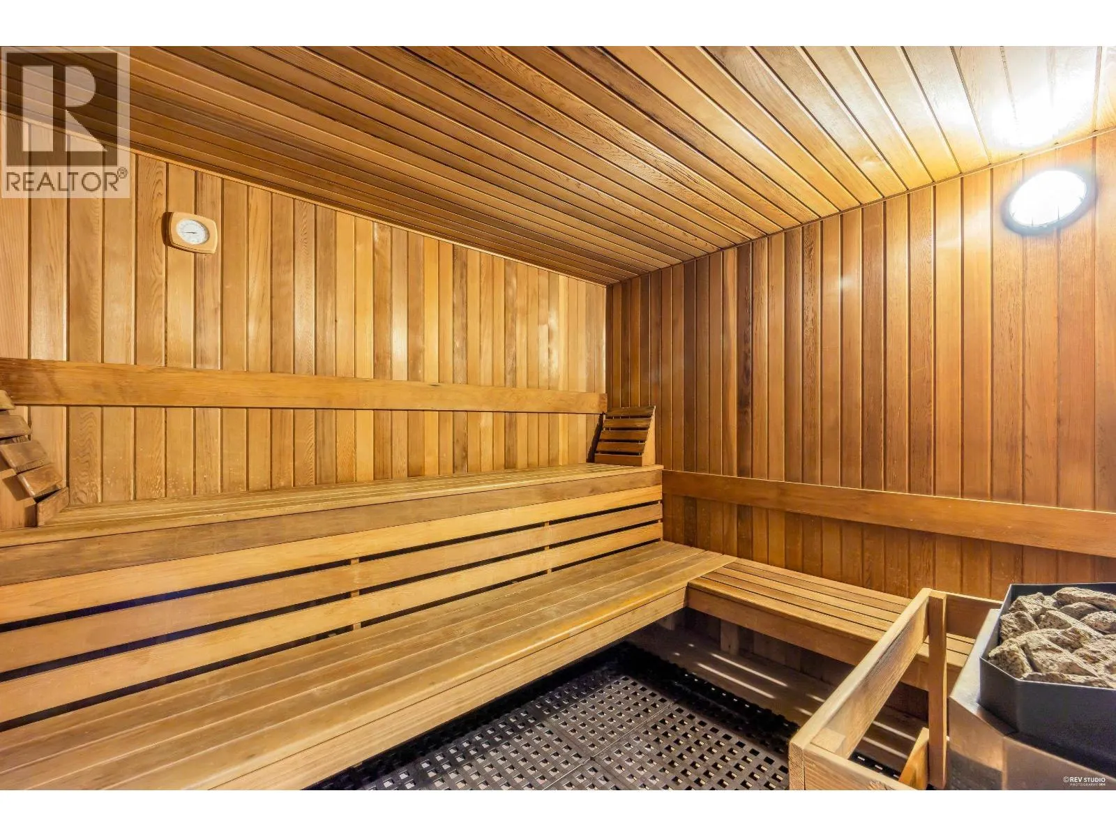 604 1500 OSTLER COURT