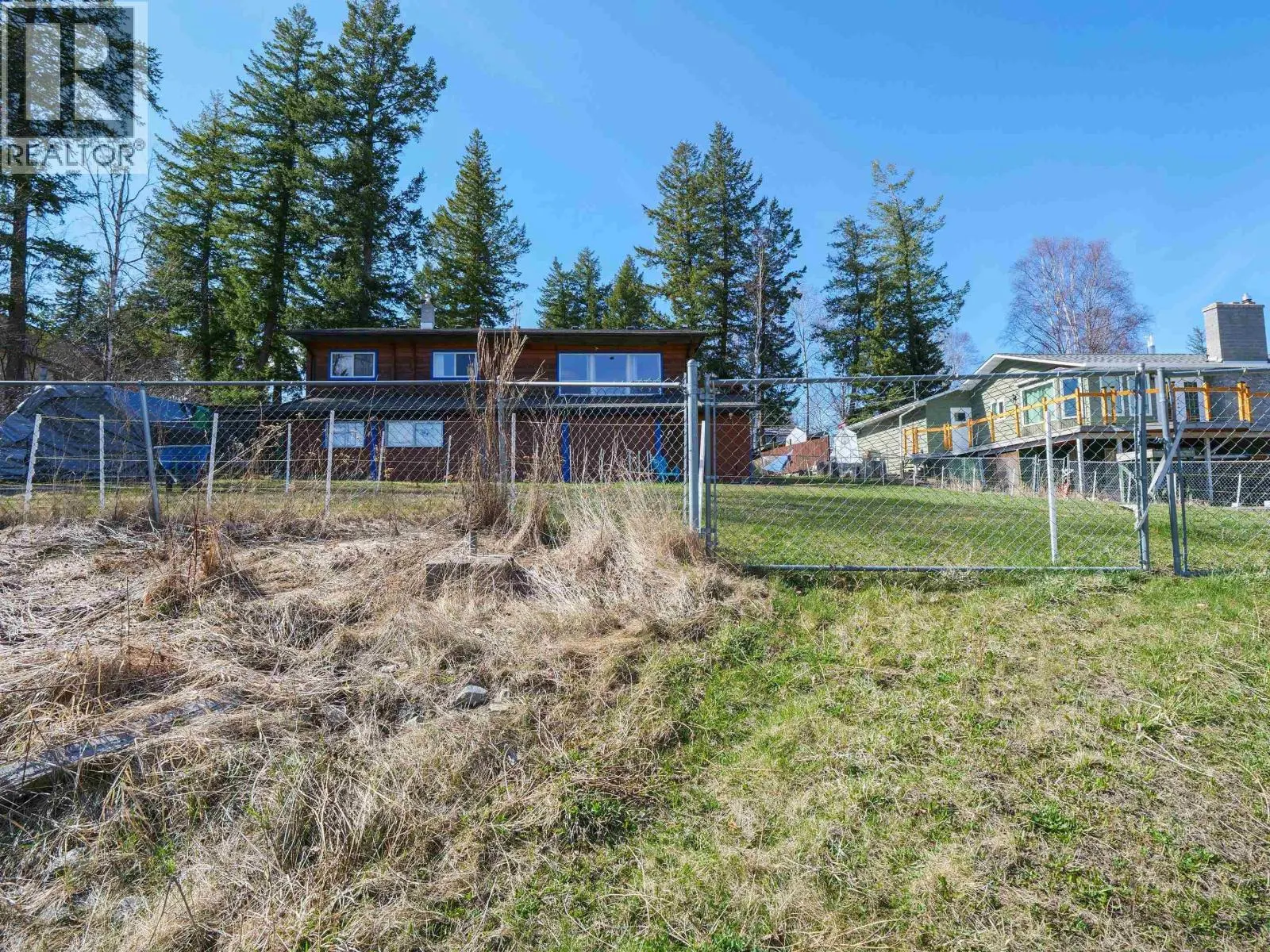 1344 LAKEVIEW DRIVE