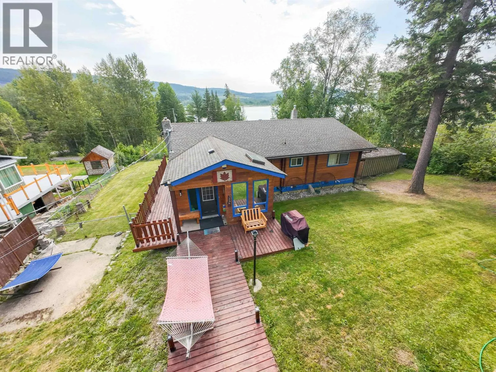 1344 LAKEVIEW DRIVE