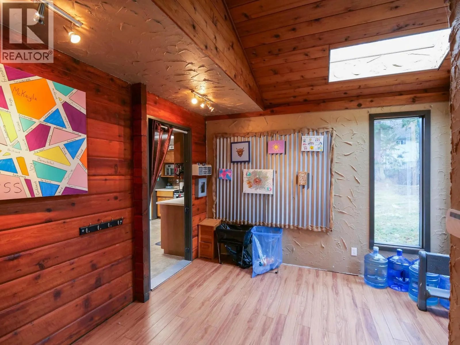 1344 LAKEVIEW DRIVE