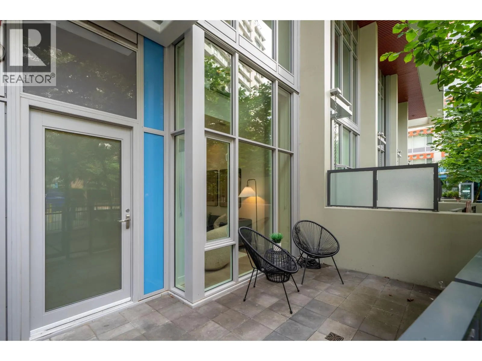 149 E 1ST AVENUE