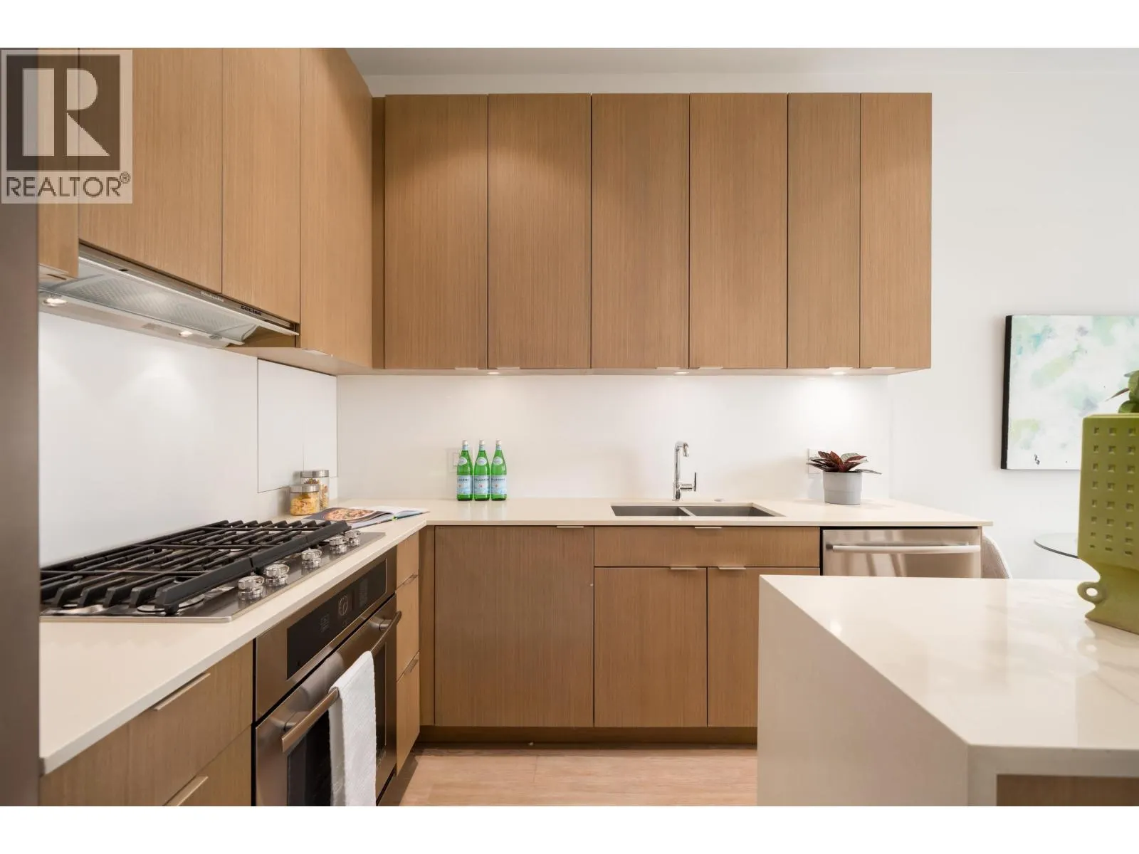 149 E 1ST AVENUE