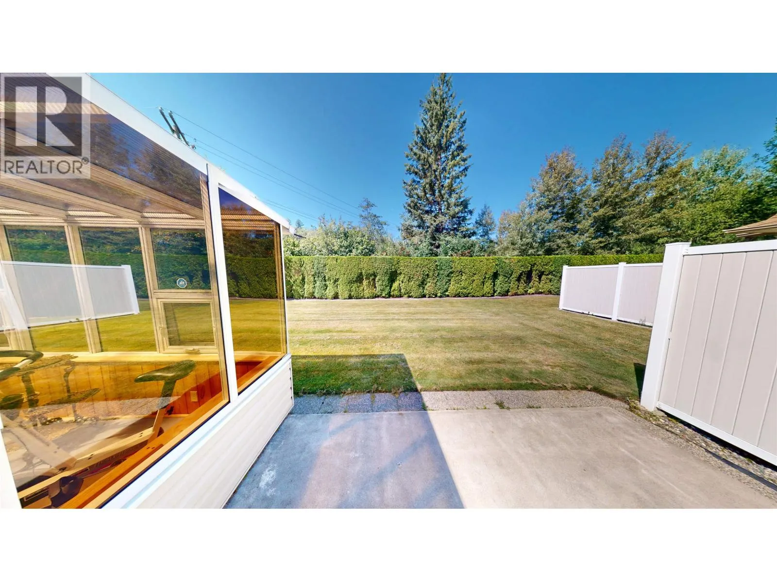 7 490 LEWIS DRIVE