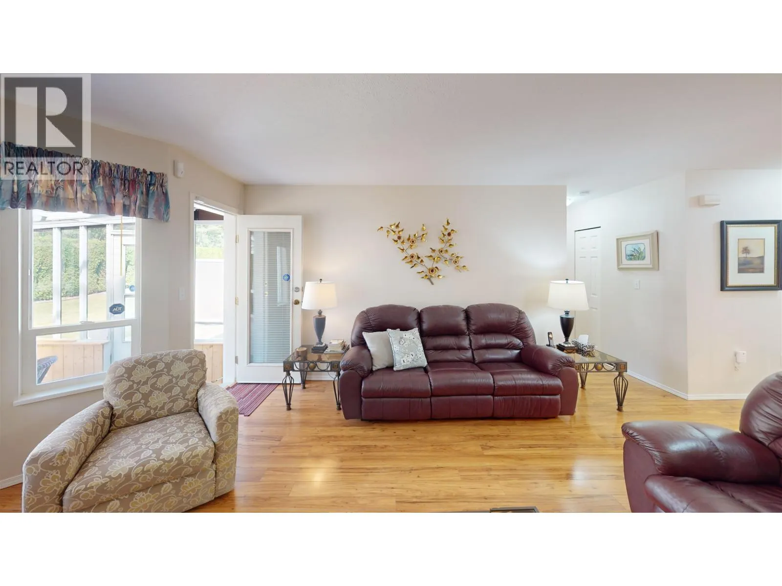 7 490 LEWIS DRIVE