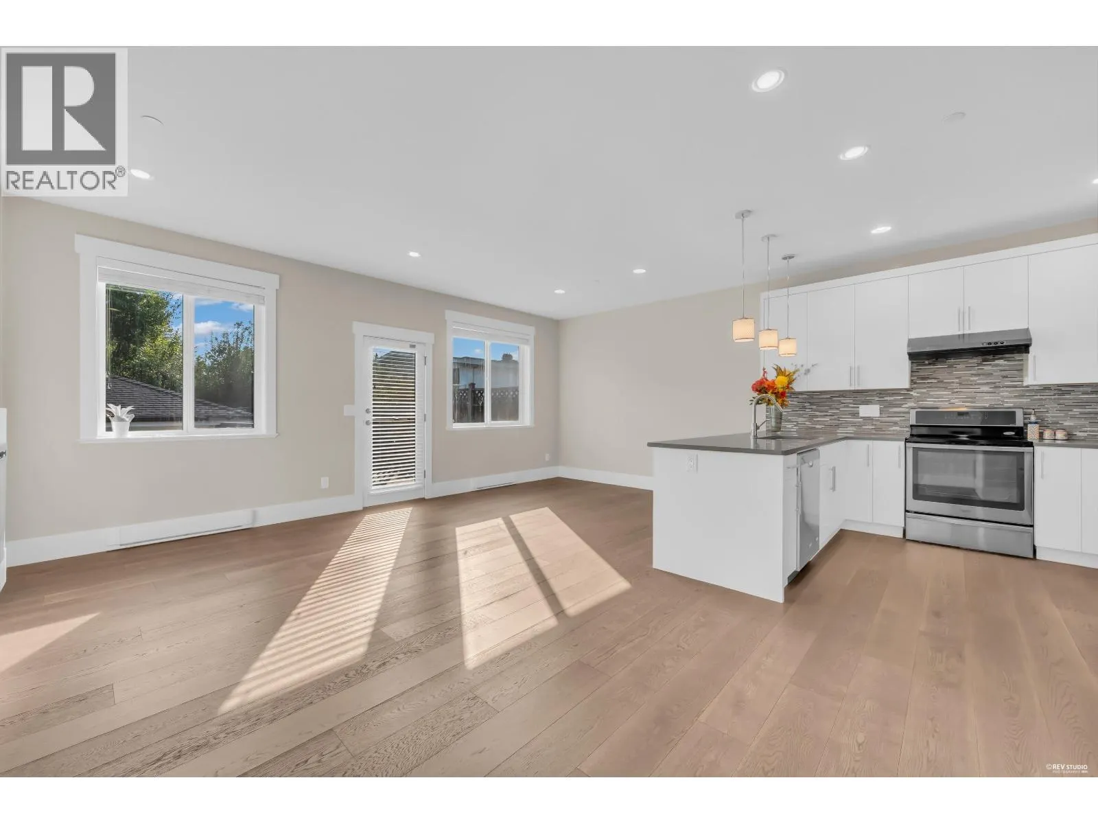 610 THIRTEENTH STREET