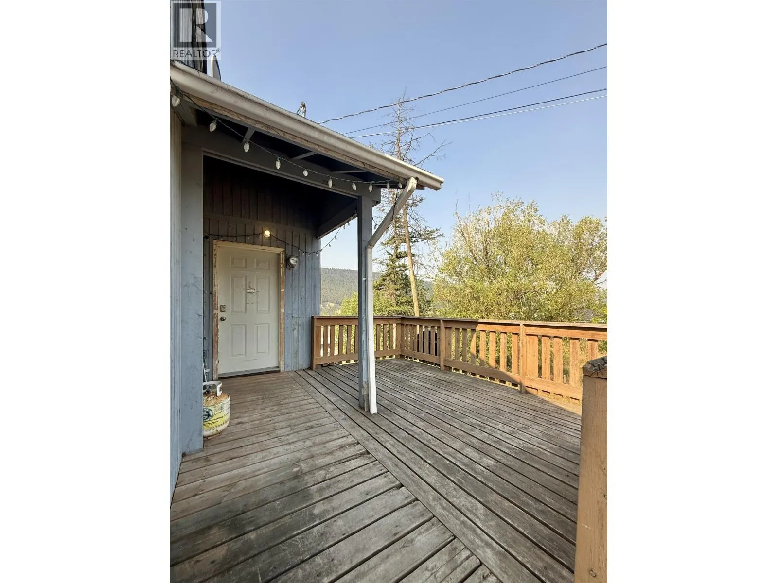 1181 N THIRD AVENUE