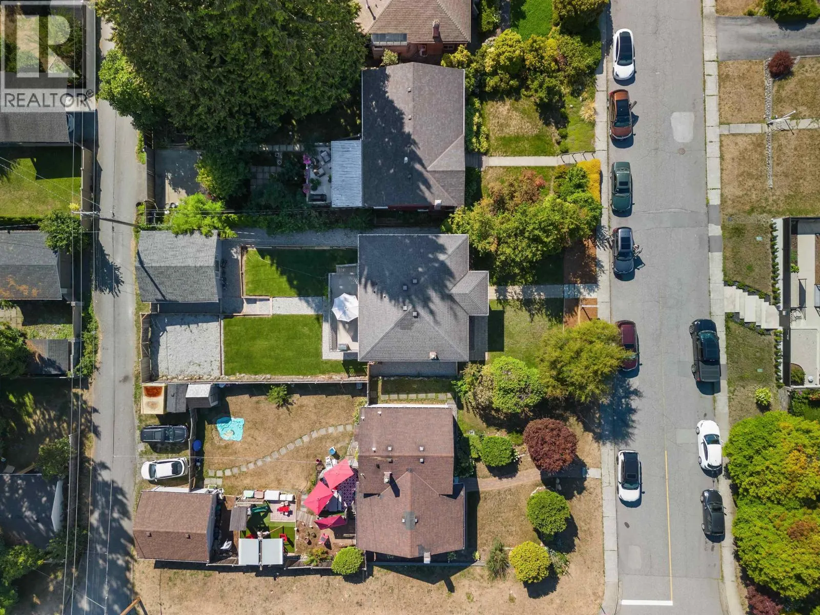 409 W 27TH STREET