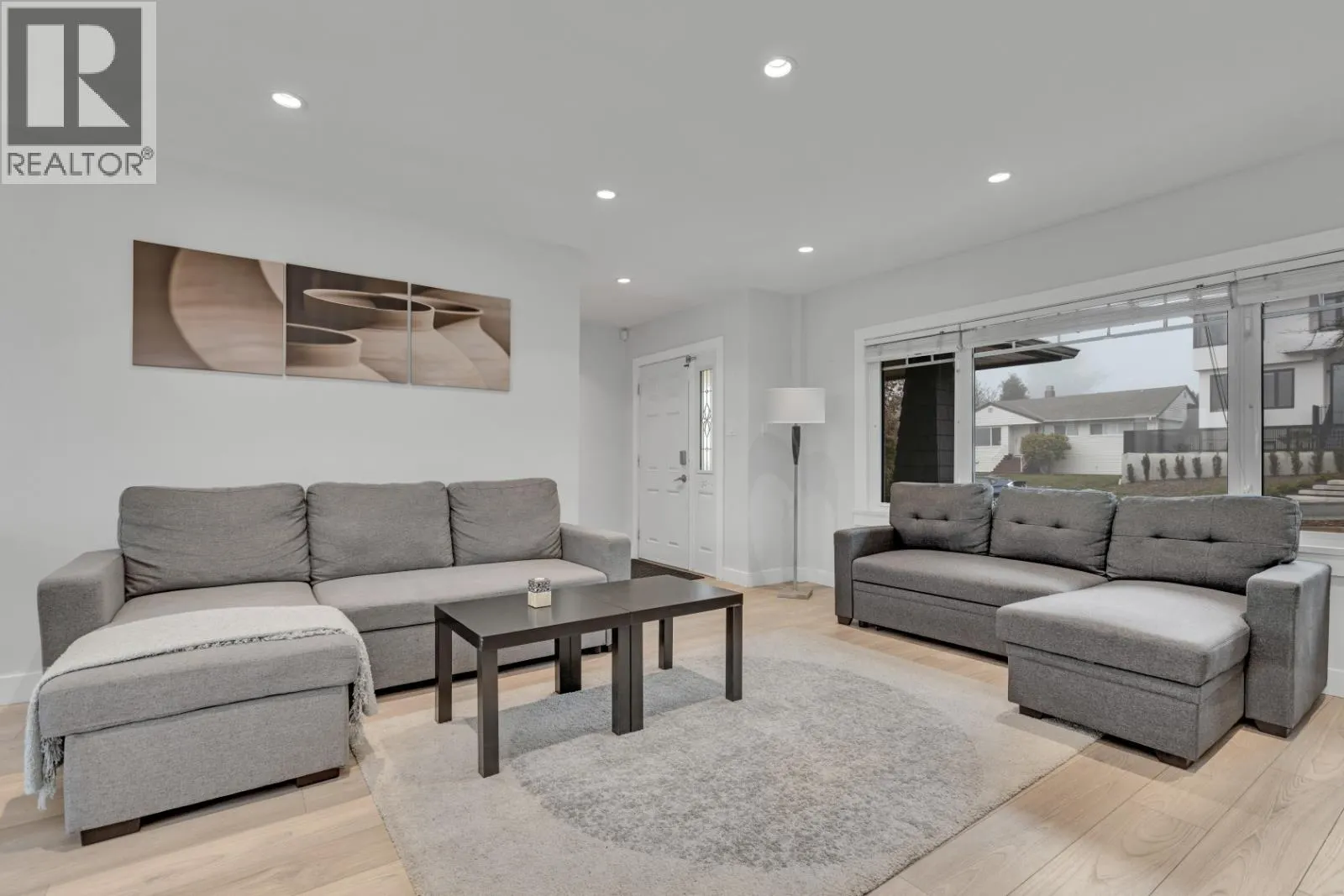 409 W 27TH STREET