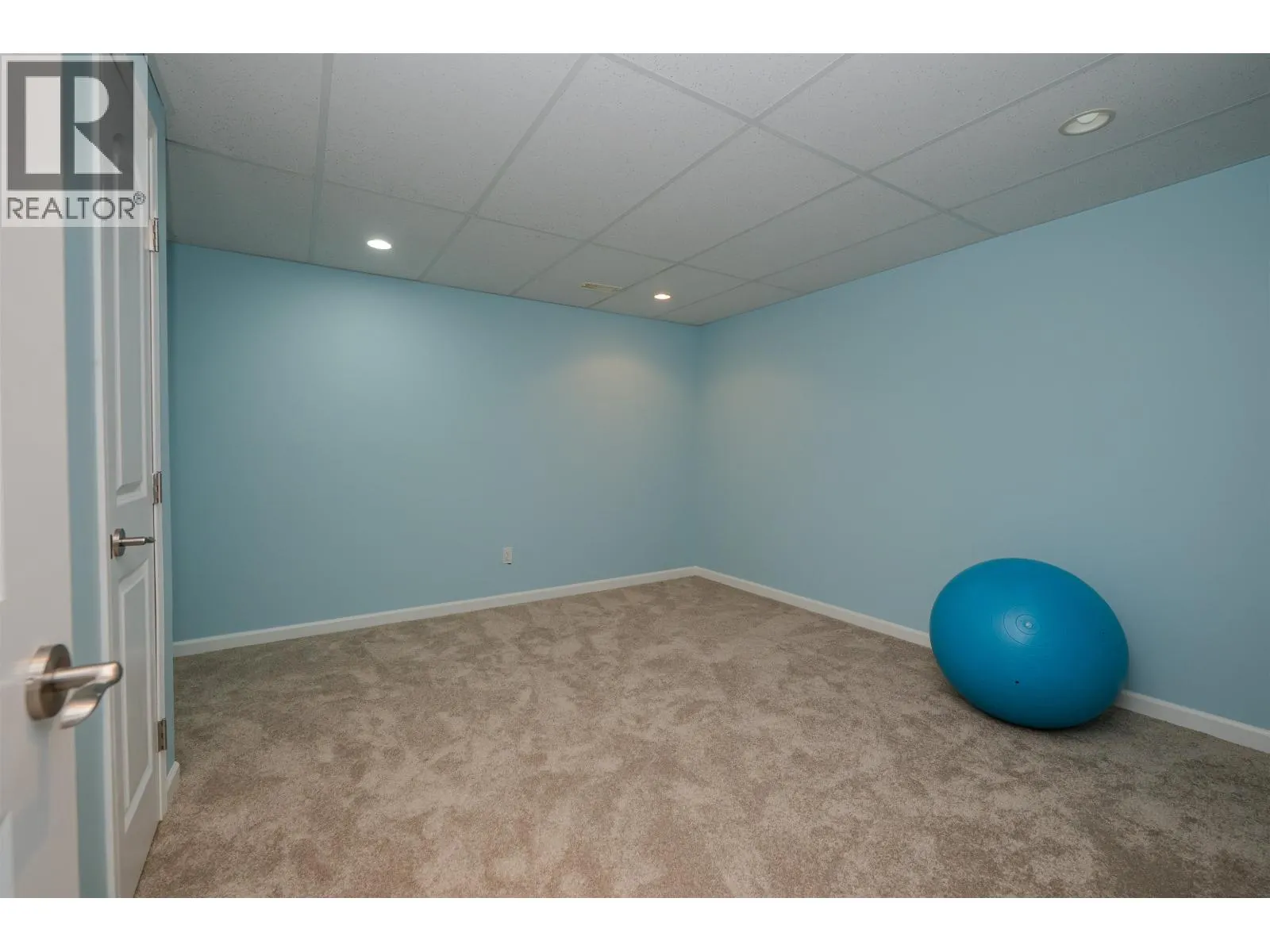 240 WESTRIDGE DRIVE