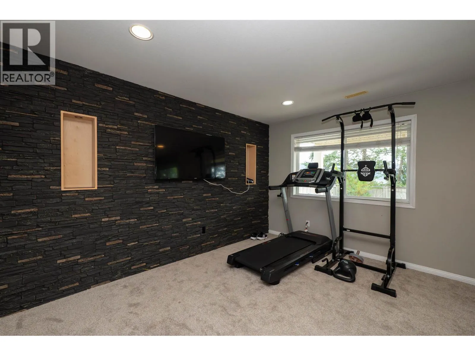 240 WESTRIDGE DRIVE