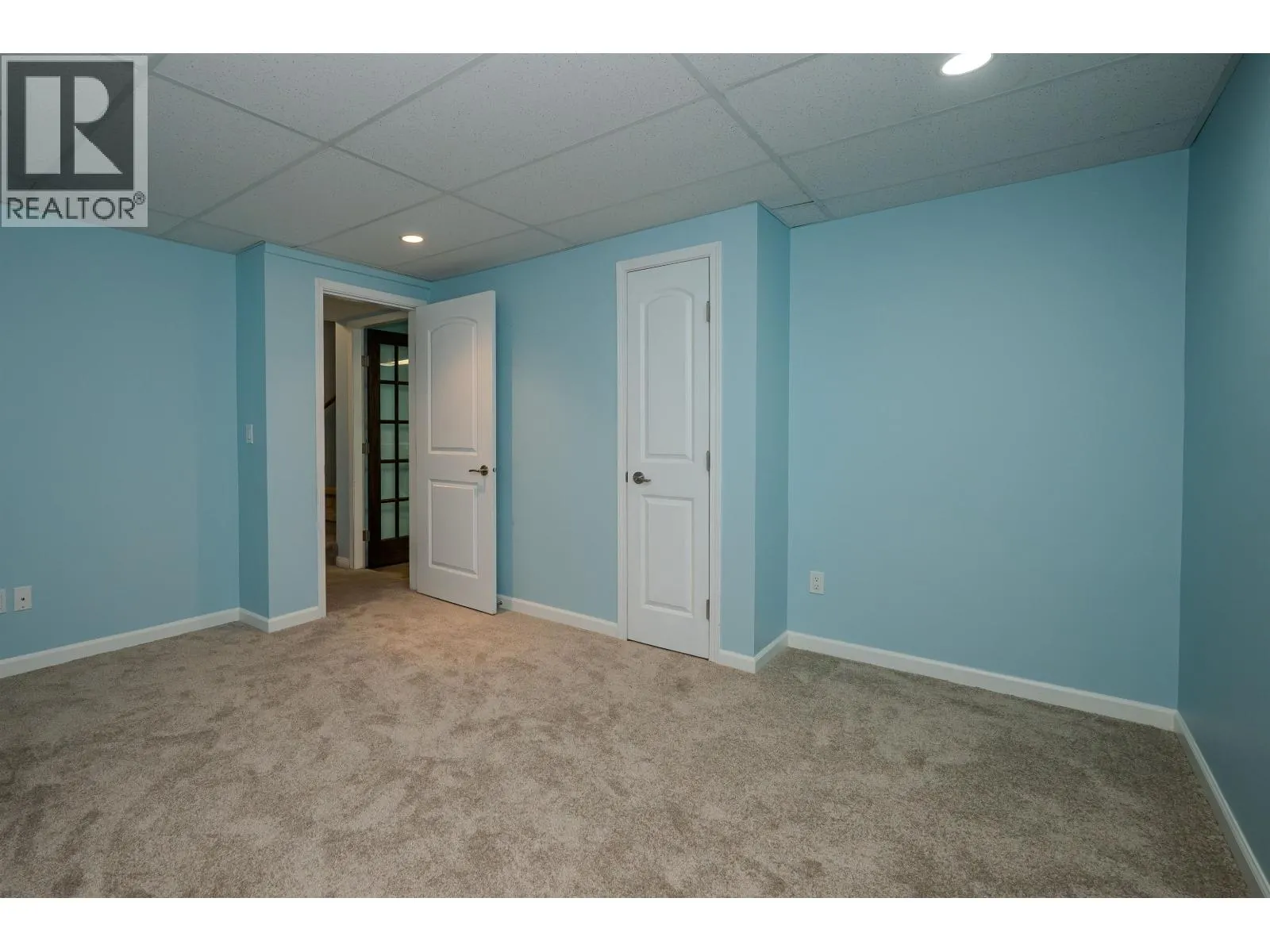 240 WESTRIDGE DRIVE