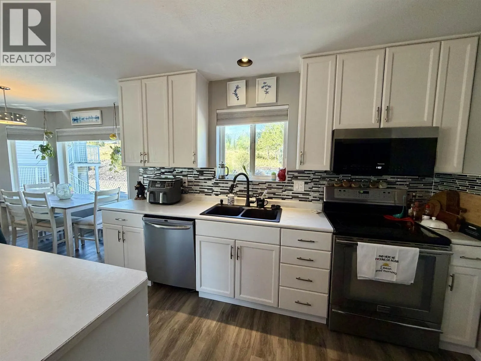 3 25 WESTRIDGE DRIVE