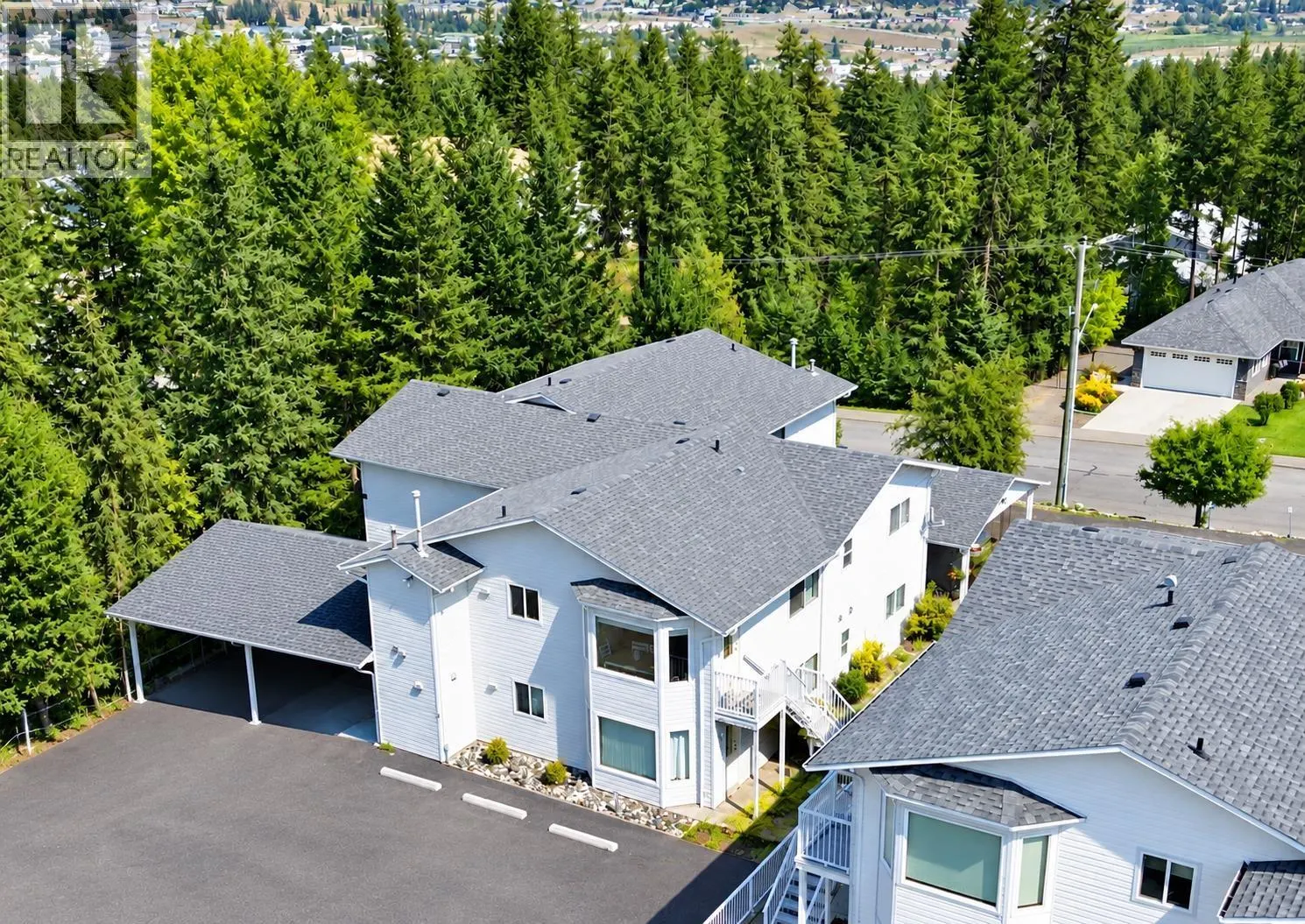 3 25 WESTRIDGE DRIVE