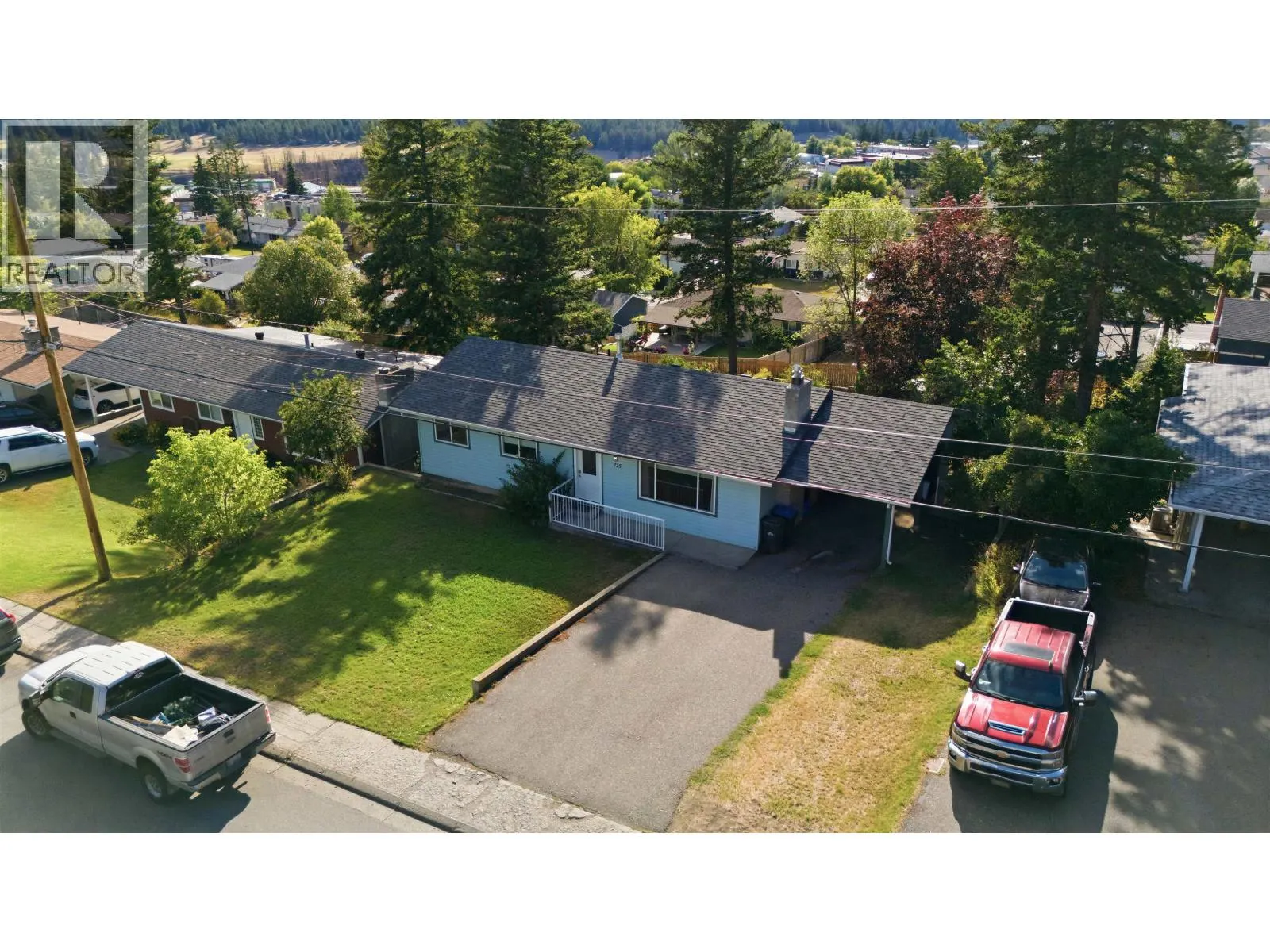 725 N 4TH AVENUE