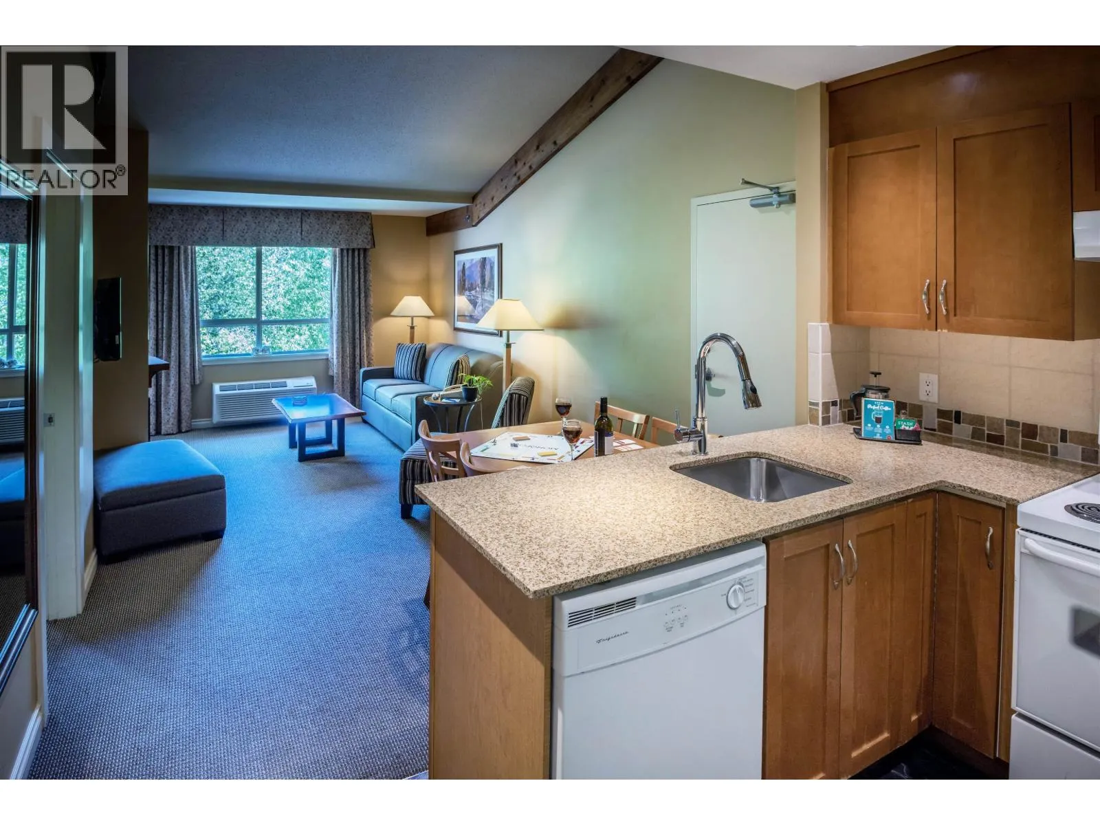 124 1490 HIGHWAY 99