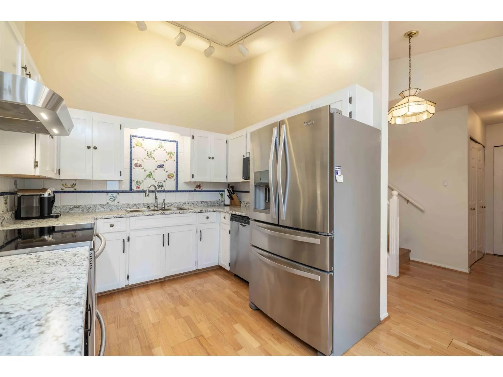95 8737 212TH STREET