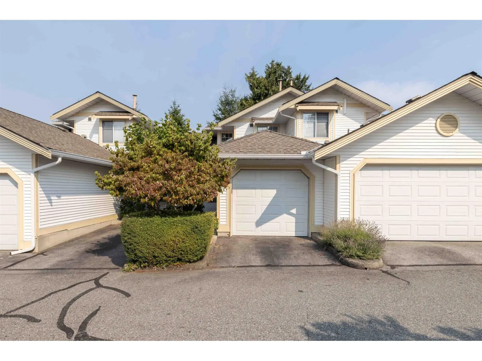 95 8737 212TH STREET