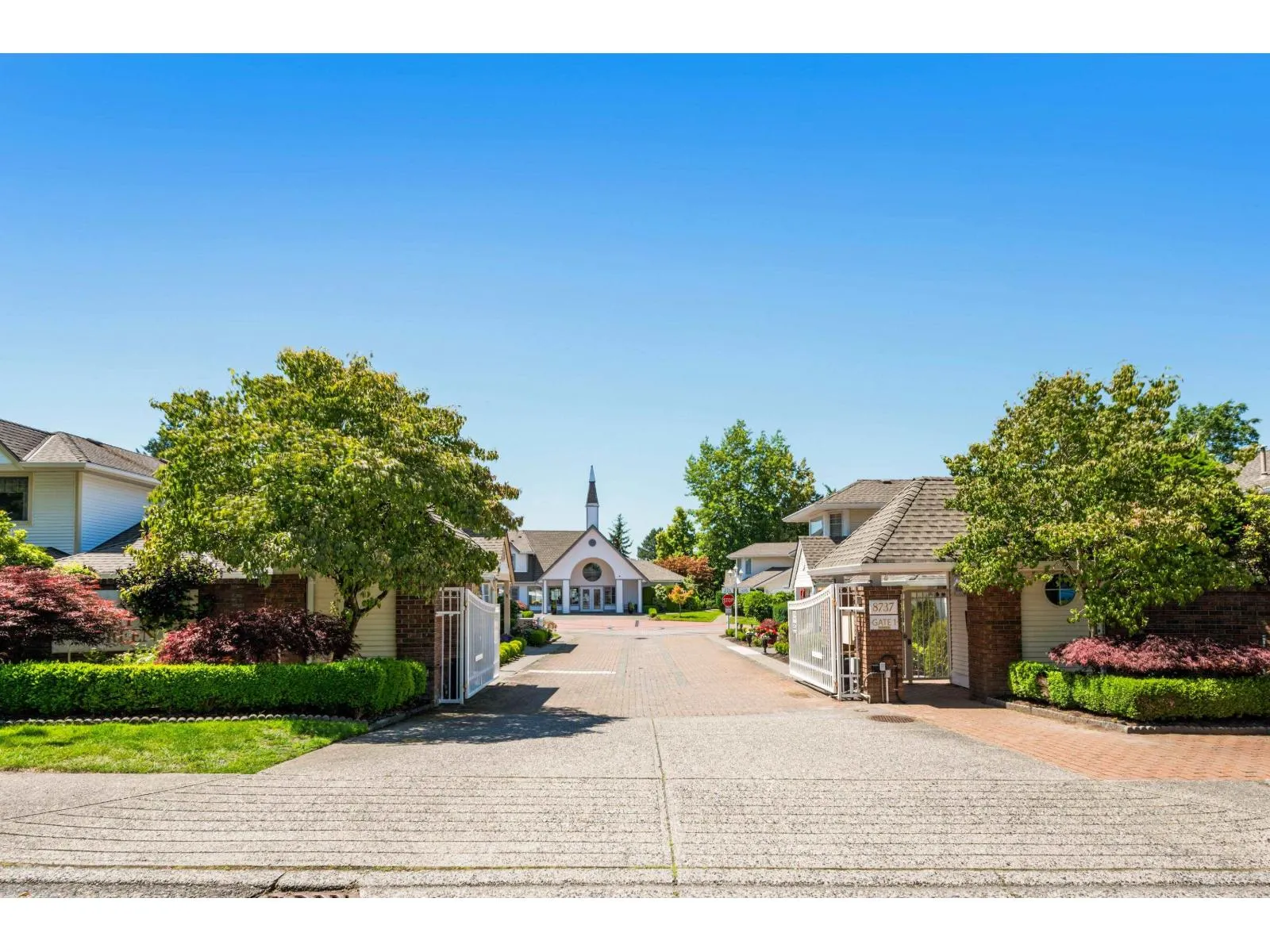 95 8737 212TH STREET