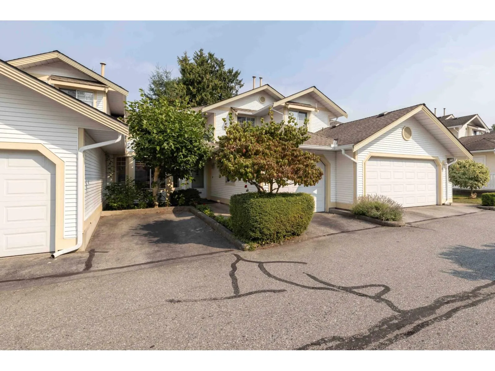 95 8737 212TH STREET