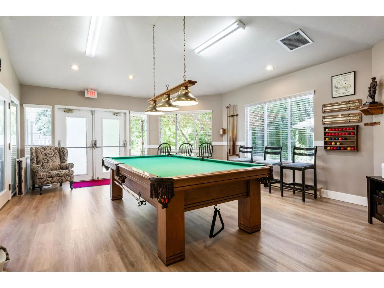 95 8737 212TH STREET