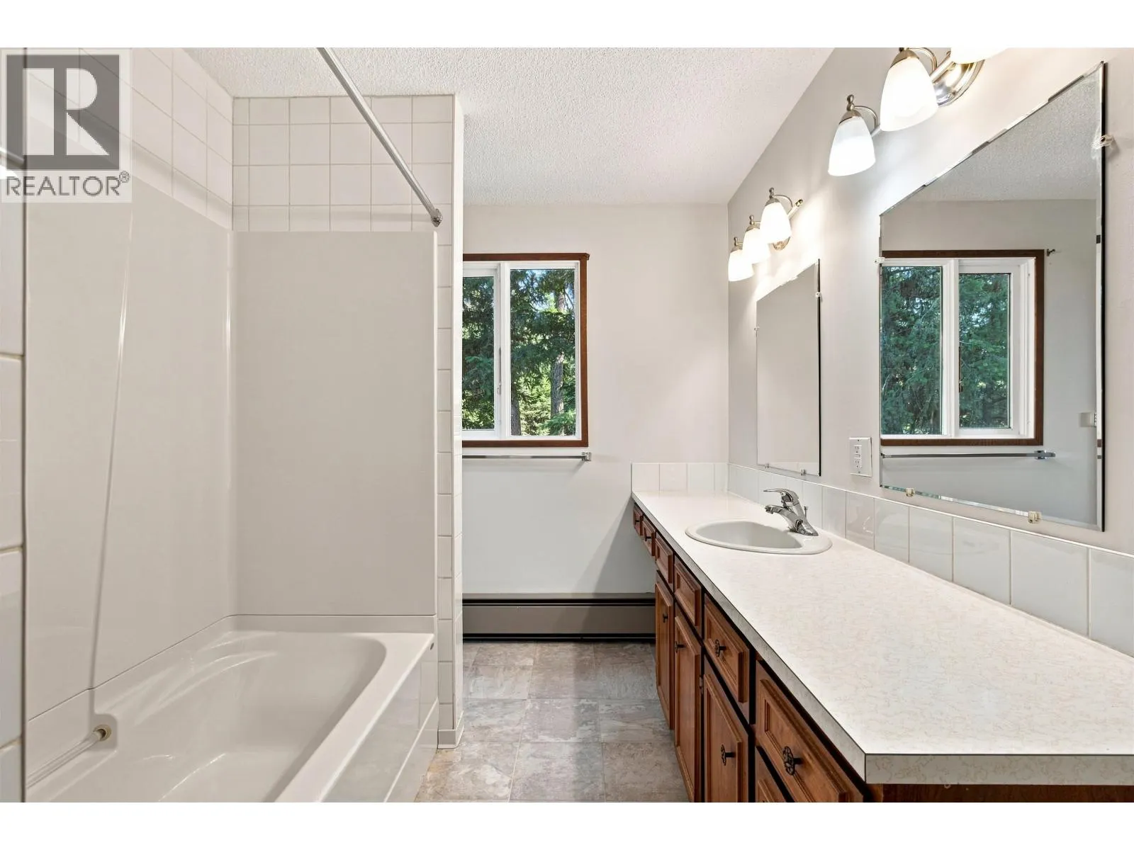 1004 HODGSON ROAD