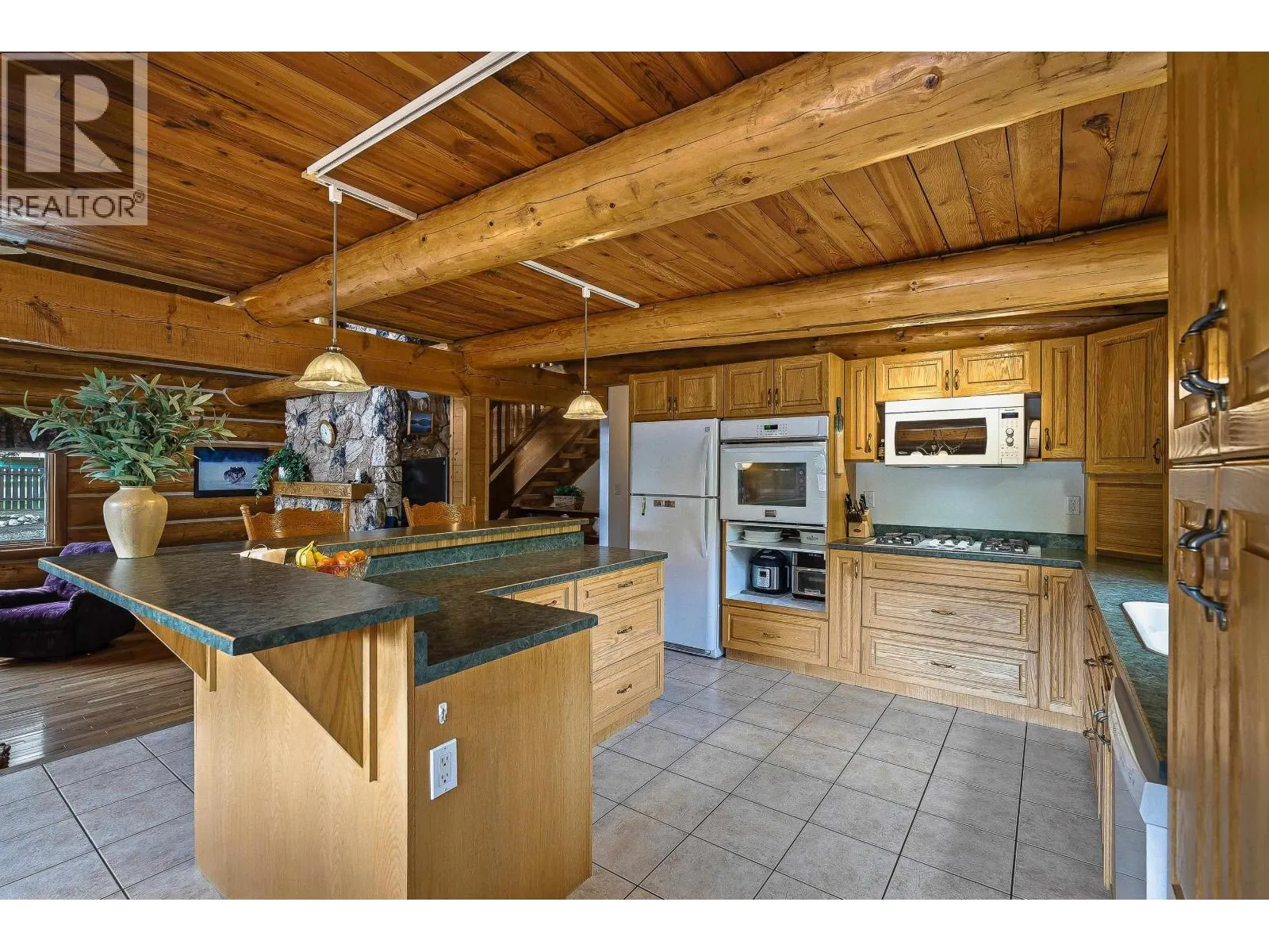 4122 WILDWOOD ROAD