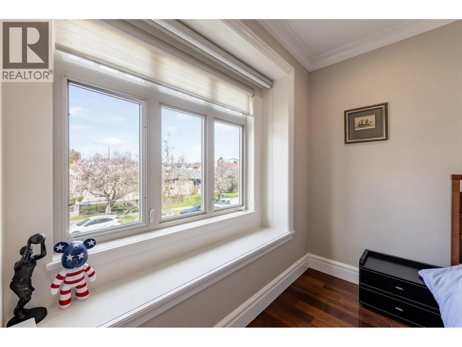 172 W 46TH AVENUE