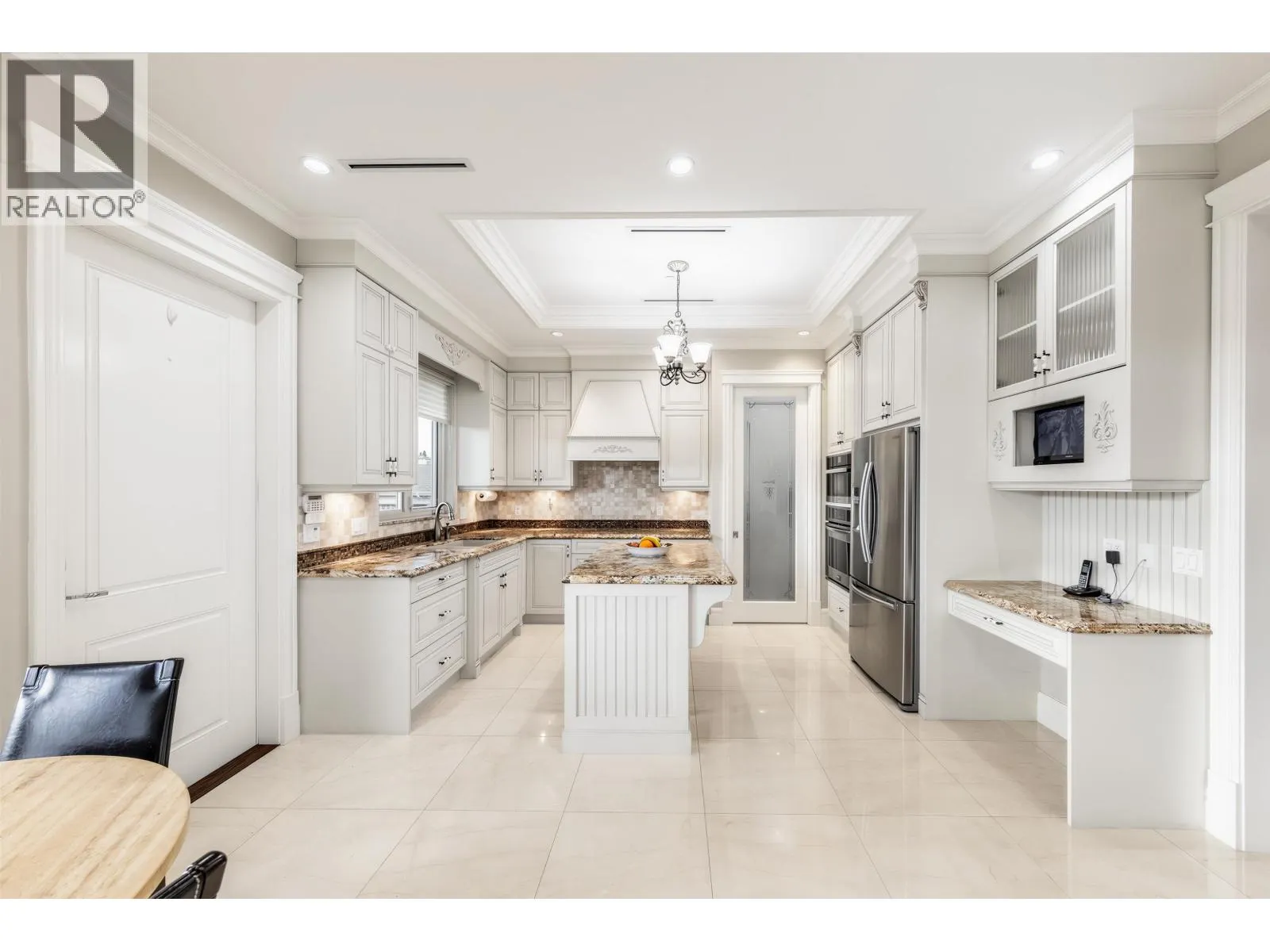 172 W 46TH AVENUE