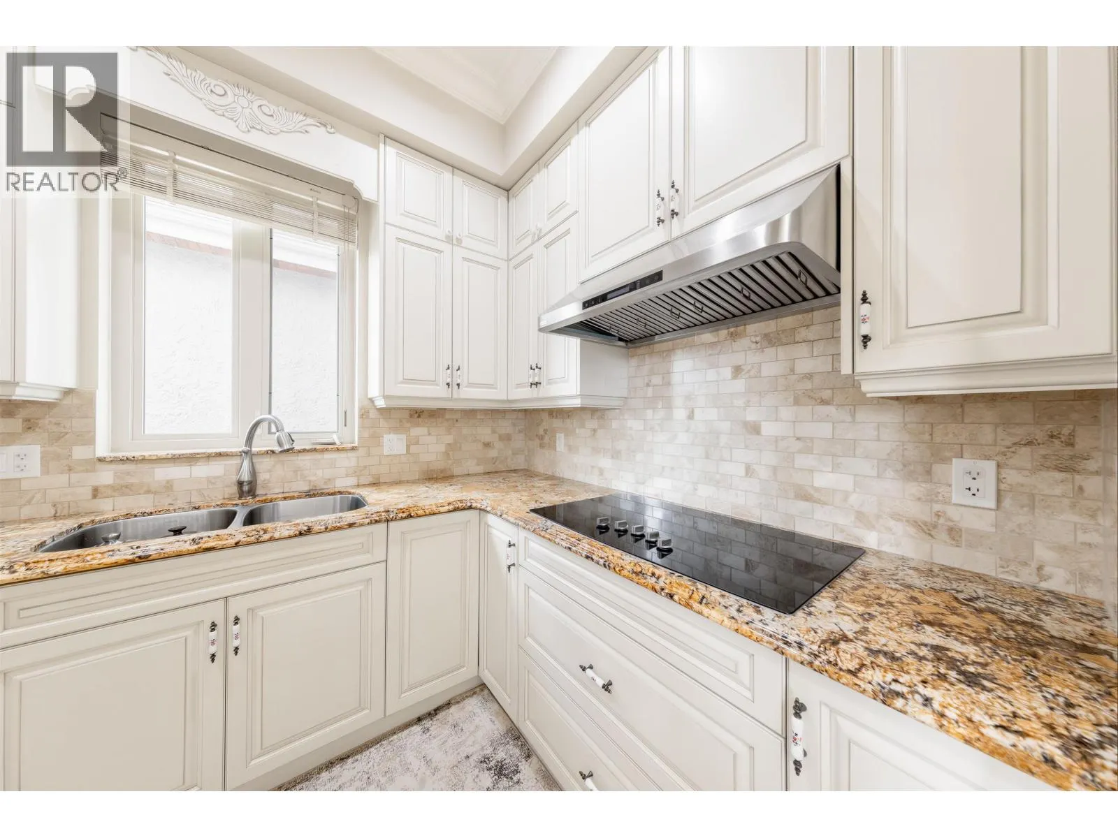 172 W 46TH AVENUE