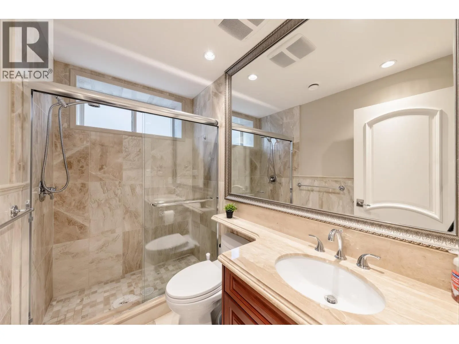 172 W 46TH AVENUE