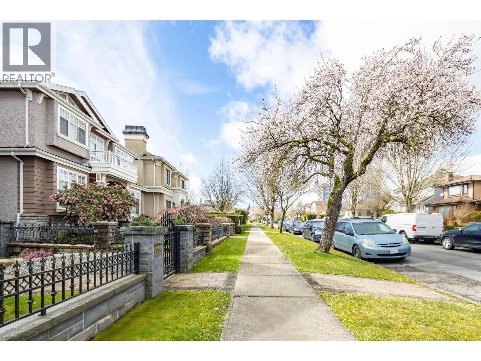 172 W 46TH AVENUE