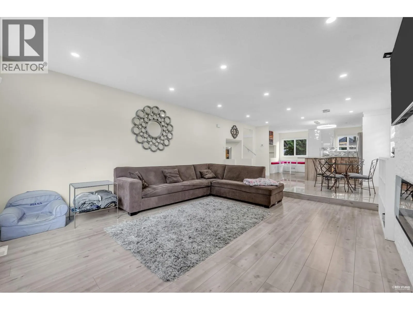 11280 CARAVEL COURT