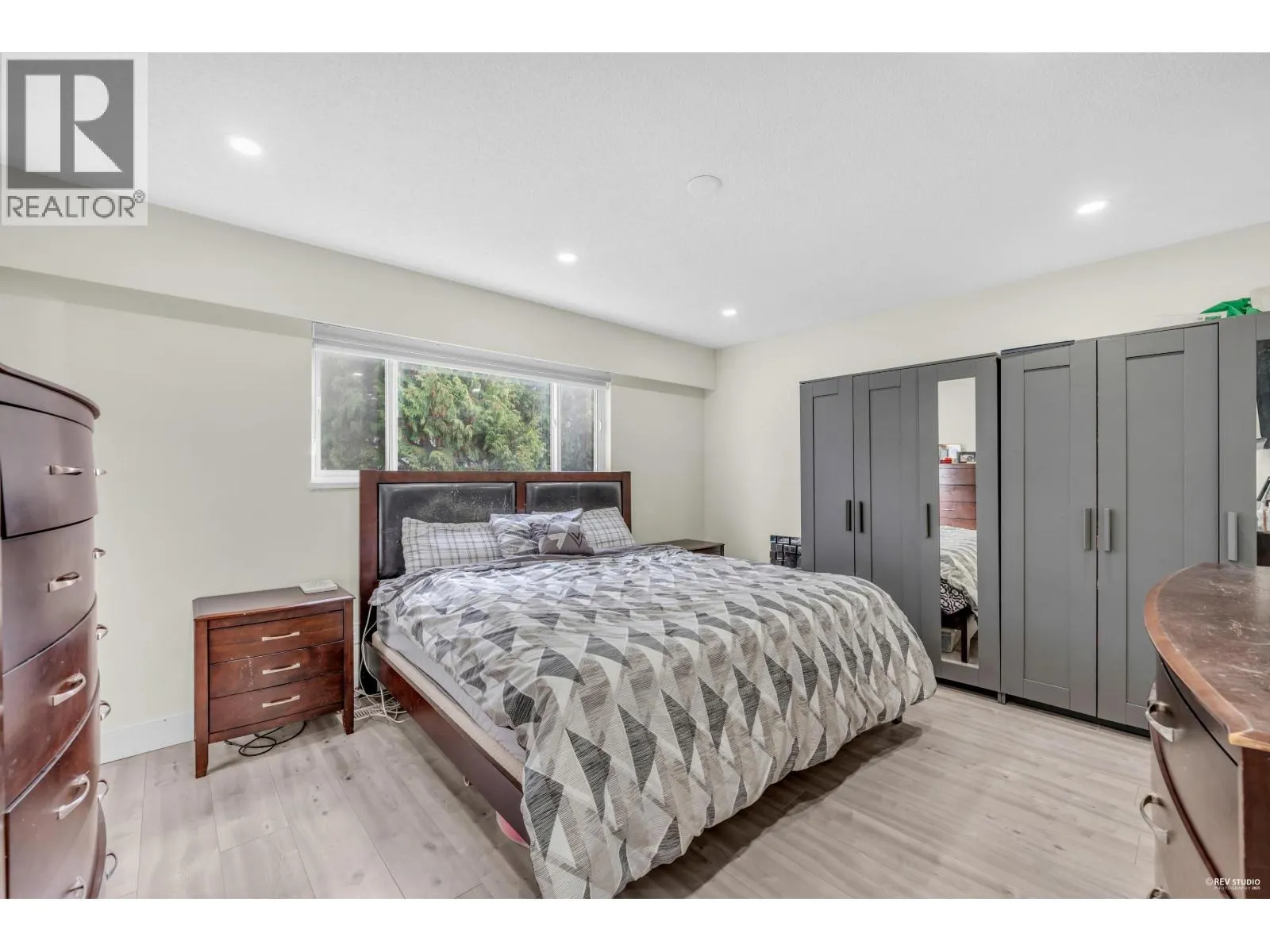 11280 CARAVEL COURT