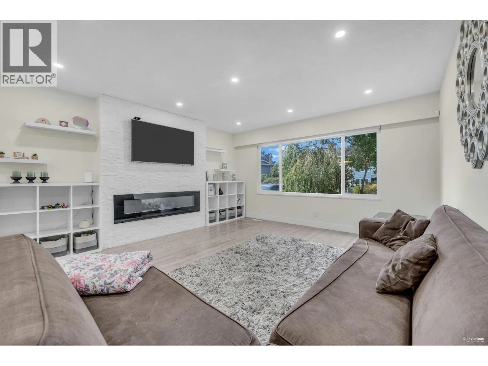 11280 CARAVEL COURT