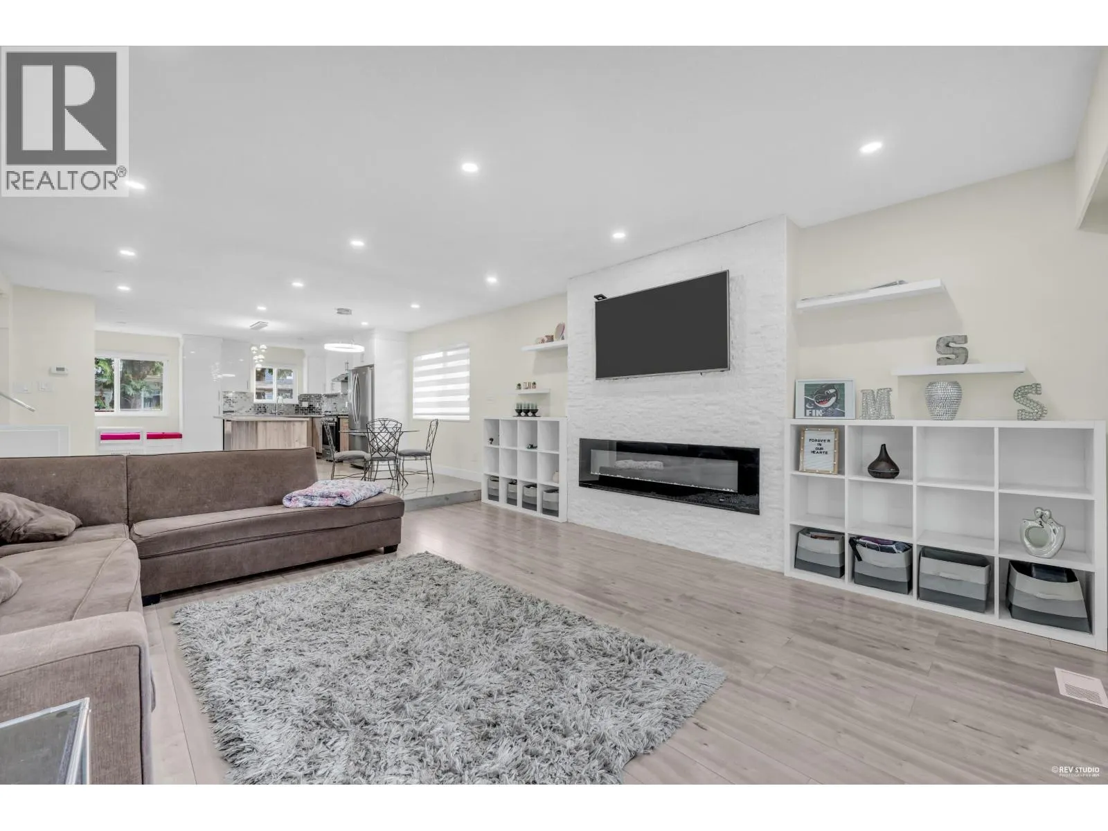 11280 CARAVEL COURT