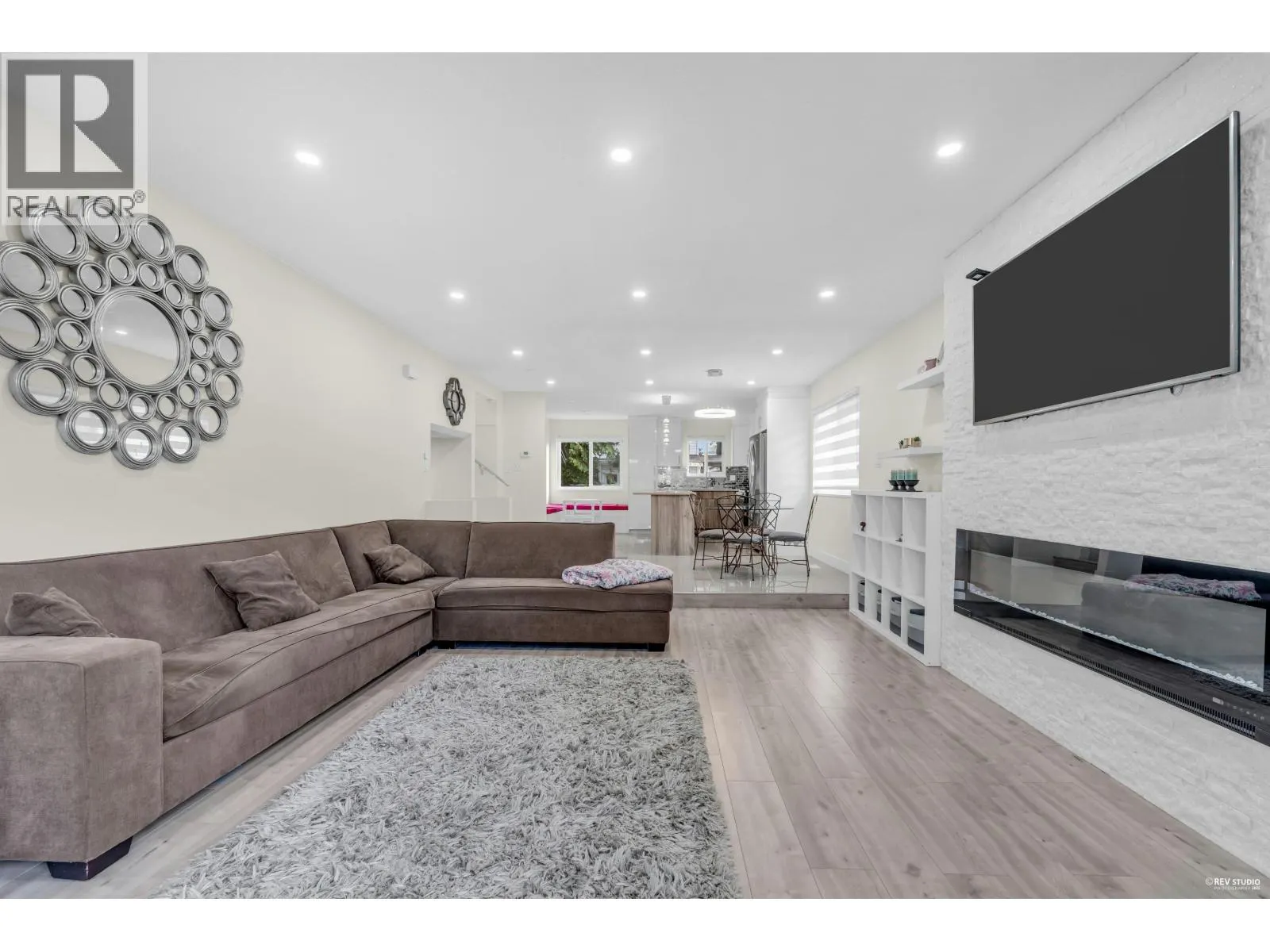 11280 CARAVEL COURT