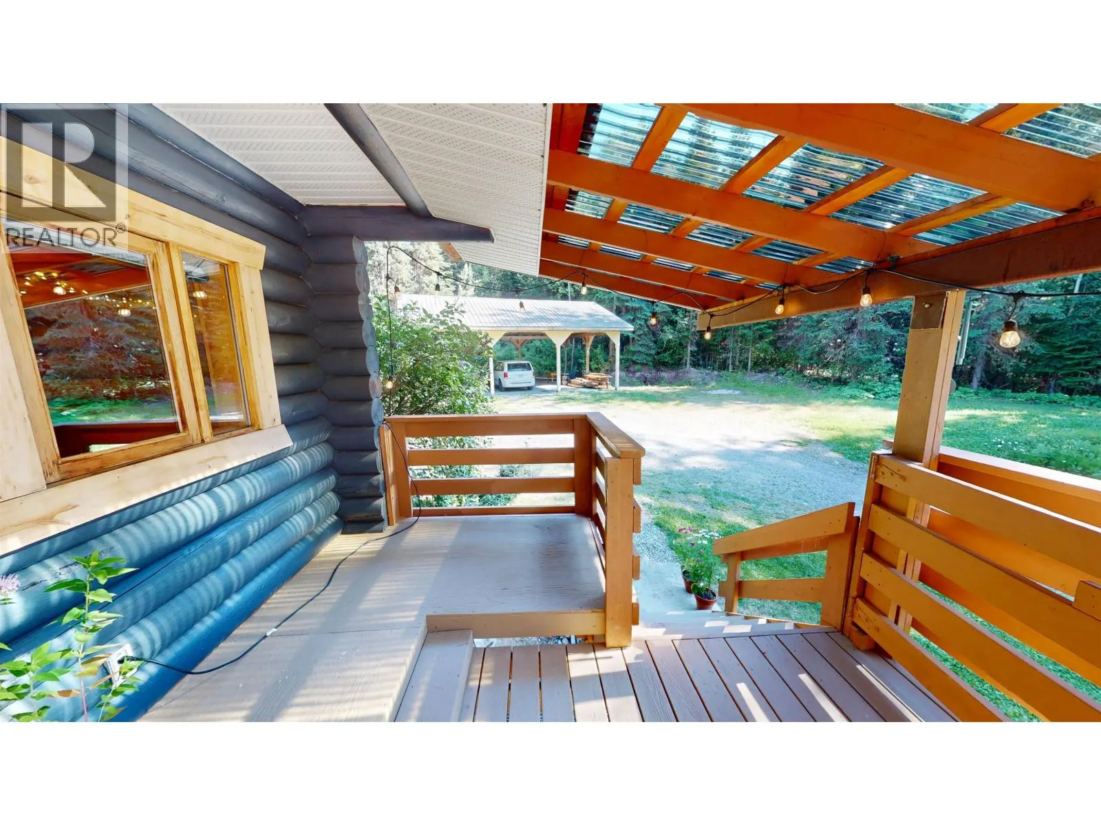 5092 QUESNEL-HIXON ROAD