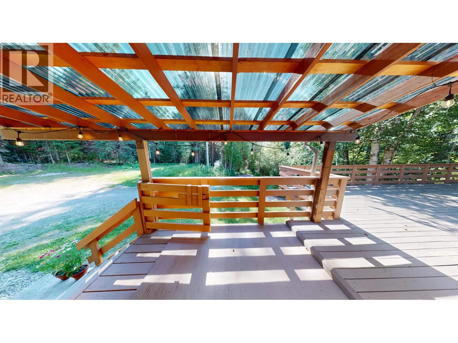 5092 QUESNEL-HIXON ROAD