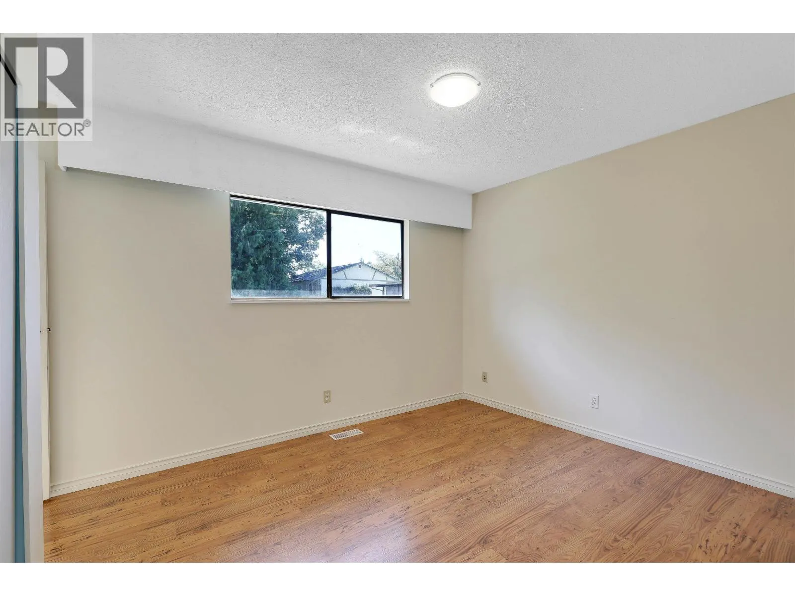 1440 KAMLOOPS PLACE