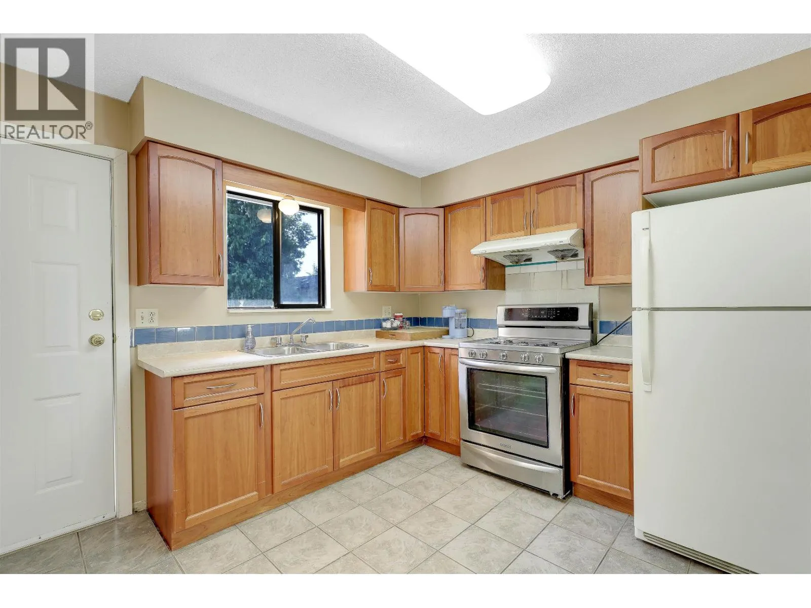 1440 KAMLOOPS PLACE