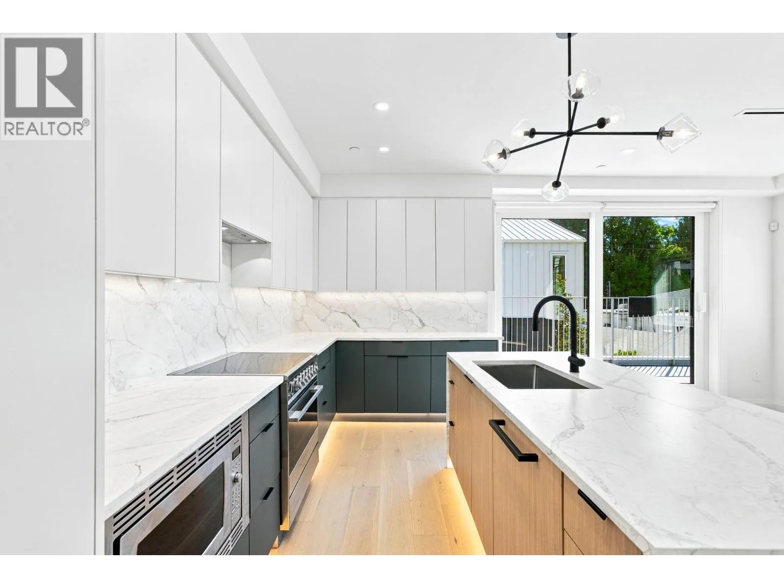 6162 GRANVILLE STREET