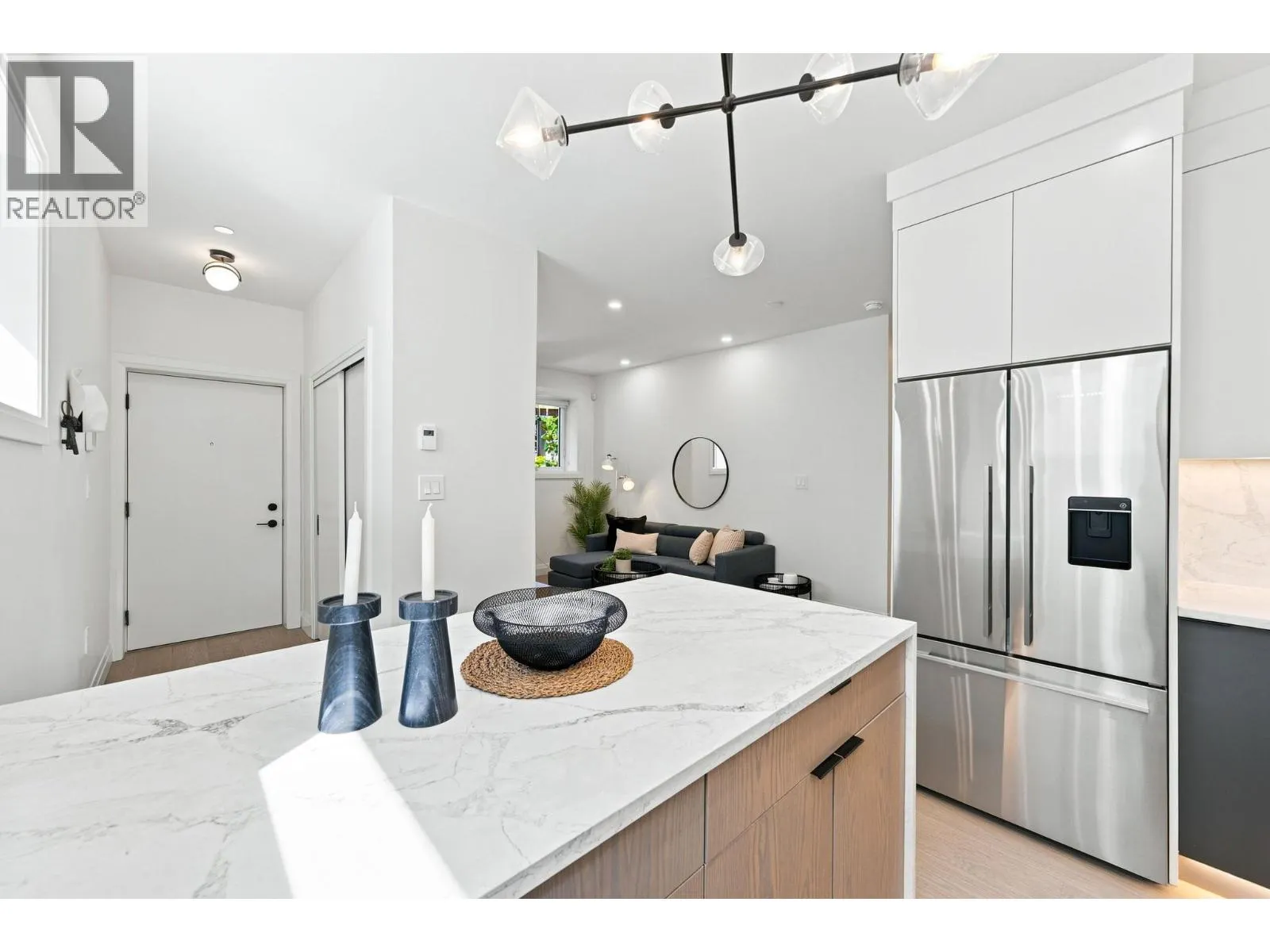 6164 GRANVILLE STREET