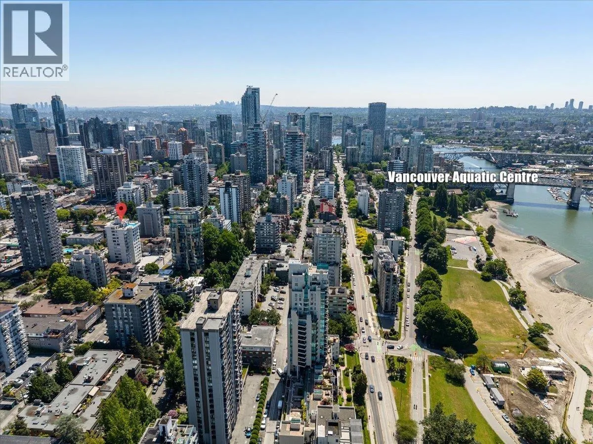 1105 1250 BURNABY STREET