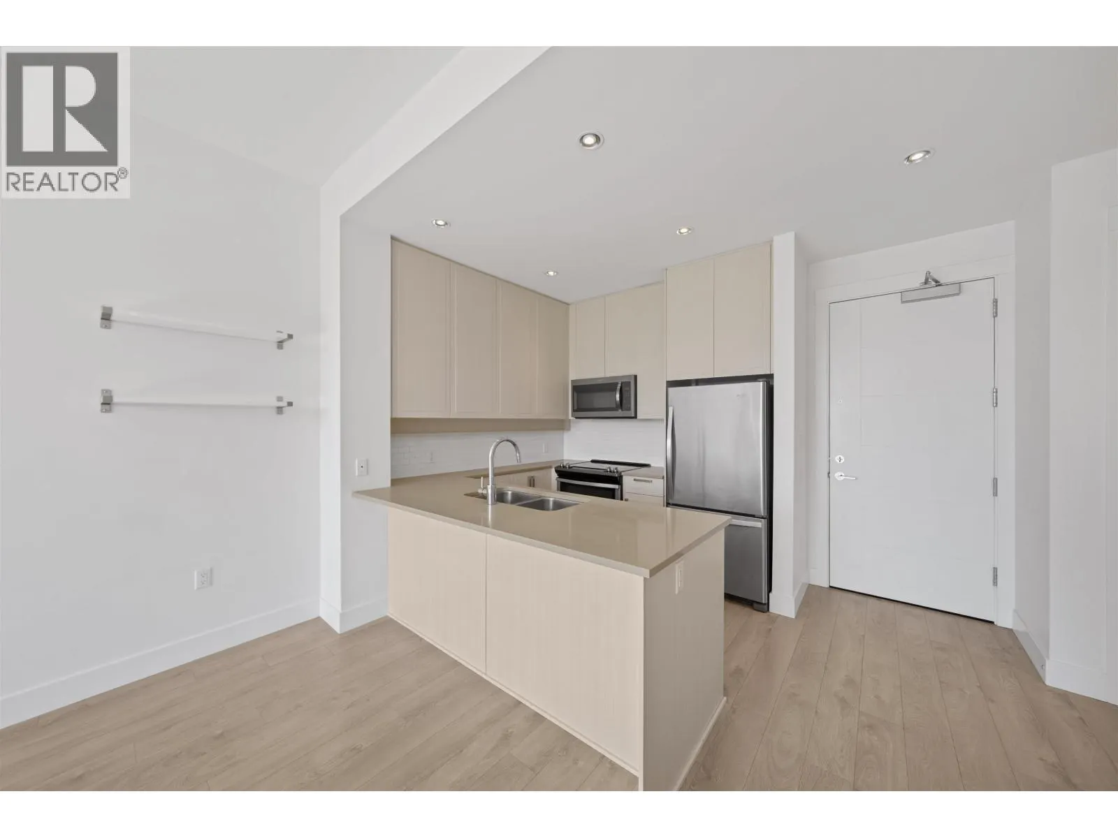 305 2393 RANGER LANE